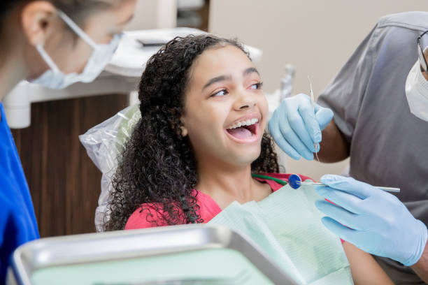 Best Emergency Gum Pain Relief  in Mccullom Lake, IL